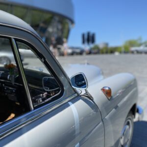 Découvrez l'histoire automobile de Stuttgart lors d'une visite privée : Daimler, Mercedes-Benz, Porsche, Bosch, sites historiques et musées automobiles.